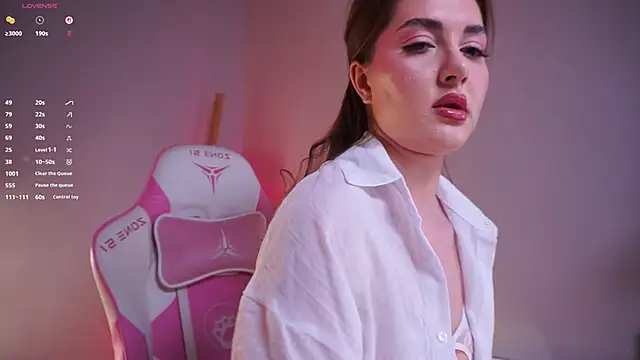 LureOfEva online show from 03.15.26