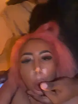 zara bellexx online show from 10.13.25