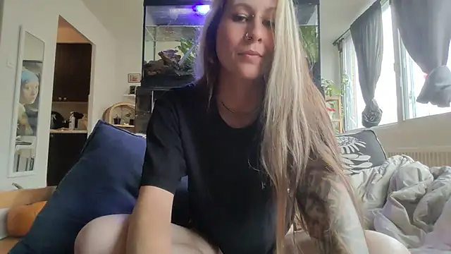 Inked Snow Muse online show from 10.07.25