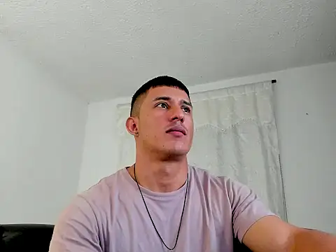 Muscle man07 online show from 08.06.26