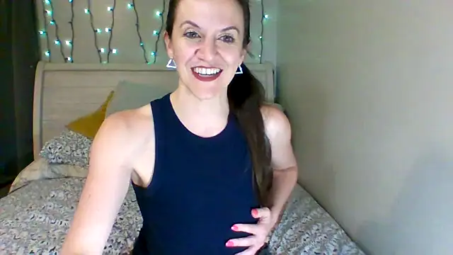 easy briezy online show from 03.24.26