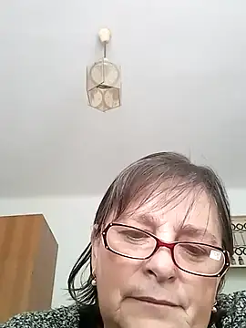 MilaCold5443 online show from 10.27.25