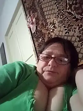 Snapshot of MilaCold5443 chatting on 02.28.26 MilaCold5443 online show from 02.28.26