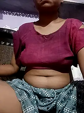 Snapshot of Sexy_Diyaa chatting on 10.09.25 Sexy Diyaa online show from 10.09.25