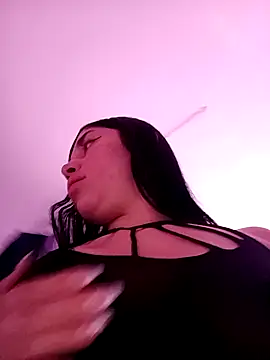 AbbyLewiis online show from 11.15.25