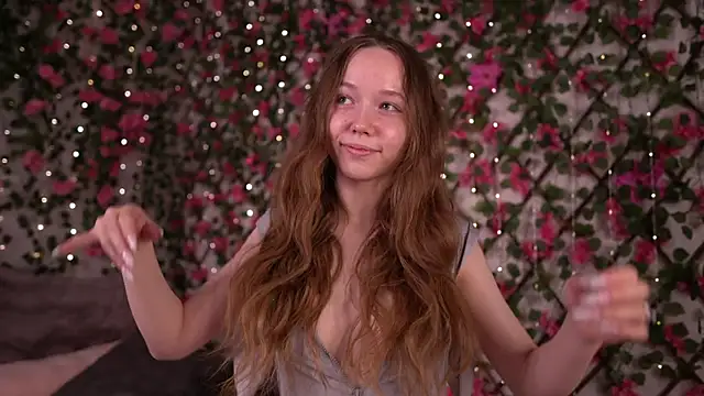 Petite Polly online show from 12.14.25