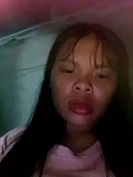 hello-cute online show from 10.11.25