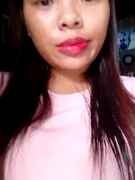 hello-cute online show from 10.12.25