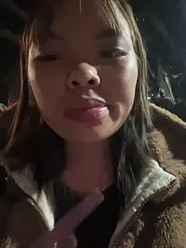 hello-cute online show from 12.14.25