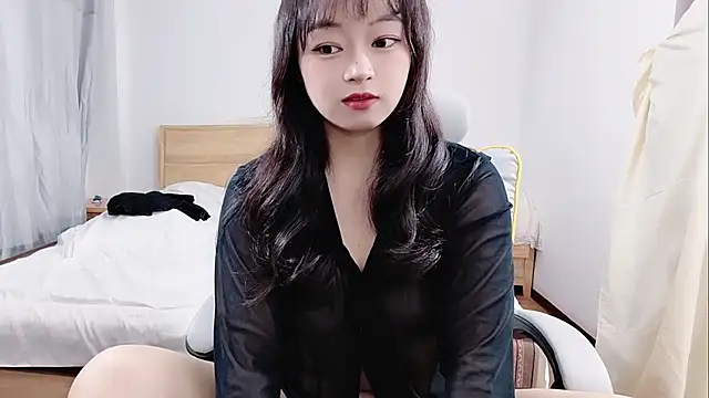 Snapshot of XX-XXBB chatting on 10.14.25 XX-XXBB online show from 10.14.25