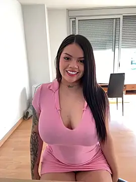 Snapshot of dulcemarianh_ chatting on 10.27.25 dulcemarianh  online show from 10.27.25