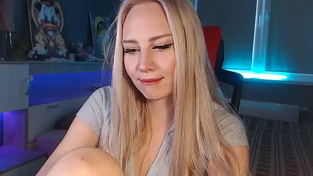 Lily Shell online show from 11.15.25