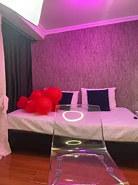 KarinaFlowers  online show from 02.25.26