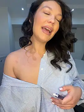 ClaraPasssion online show from 12.18.25