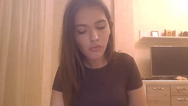 CeyaLier online show from 10.20.25