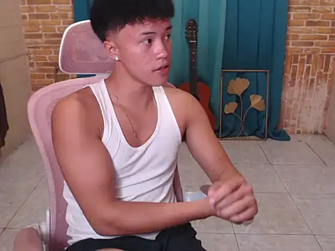 ur naughtyboy patrick online show from 10.31.25