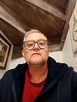 macdut67 online show from 10.10.25