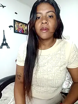 Snapshot of vannesitha25 chatting on 10.10.25 vannesitha25 online show from 10.10.25