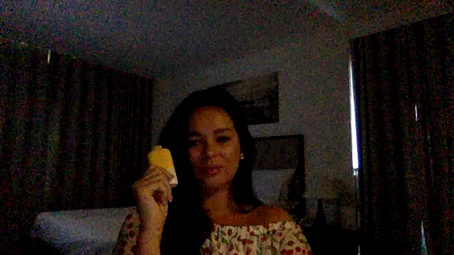 Snapshot of Fayronna chatting on 02.08.26 Fayronna online show from 02.08.26