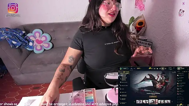 Emilycollei online show from 02.22.26