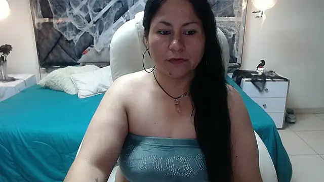 Snapshot of Pamela_jones7 chatting on 10.10.25 Pamela jones7 online show from 10.10.25