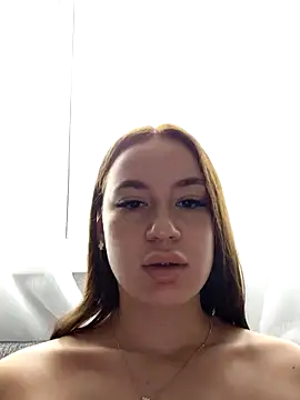 MayaGlow online show from 11.10.25