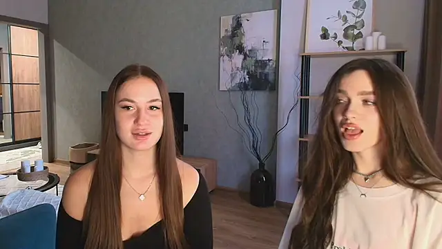 MayaGlow online show from 11.21.25