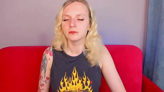 LikiLips online show from 10.09.25