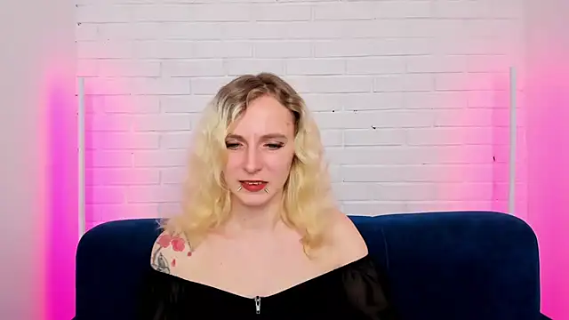 LikiLips online show from 11.02.25