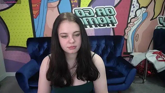 SnowWhiti online show from 04.03.26