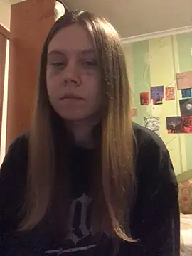 LunaVirelle online show from 10.31.25