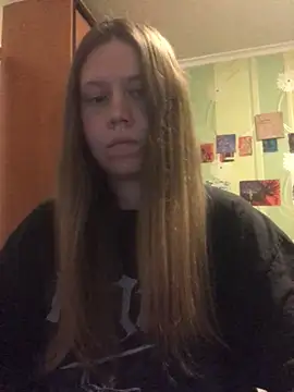 LunaVirelle online show from 04.21.26