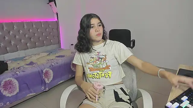 beiby glow online show from 11.03.25