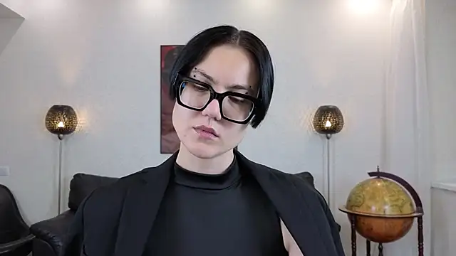 Marie Fitch online show from 05.25.26