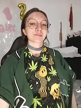 Lucy colee online show from 04.21.26