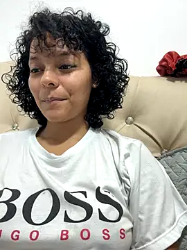 Snapshot of mariacamilagg chatting on 10.08.25 mariacamilagg online show from 10.08.25