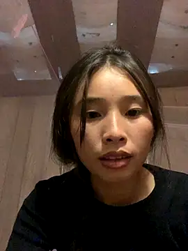 Snapshot of Han-han123 chatting on 10.23.25 Han-han123 online show from 10.23.25