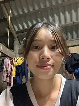 Snapshot of Han-han123 chatting on 10.25.25 Han-han123 online show from 10.25.25