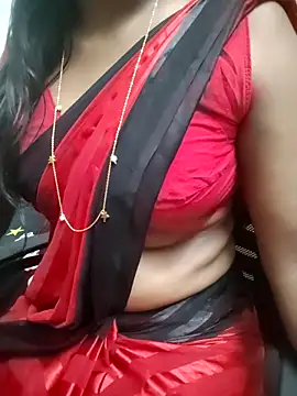 Snapshot of Tamilmallu-duskygirl03 chatting on 05.27.26 Tamilmallu-duskygirl03 online show from 05.27.26