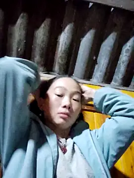 gio-thu online show from 11.17.25