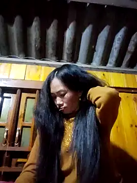 gio-thu online show from 11.21.25