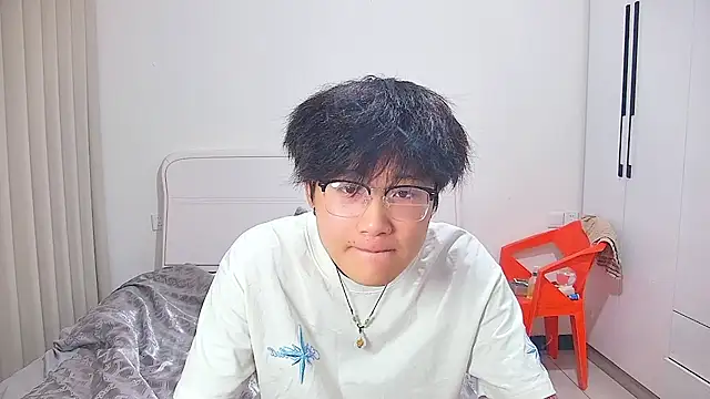 KK-cuteboy online show from 06.01.26