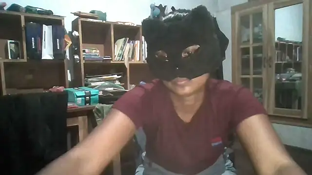 Nora-2003 online show from 04.17.26