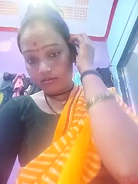 Snapshot of Riyanshisharma7415 chatting on 10.08.25 Riyanshisharma7415 online show from 10.08.25