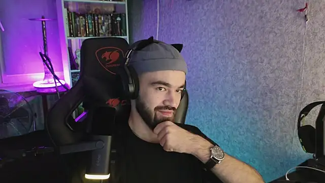 Nik Namee online show from 10.09.25