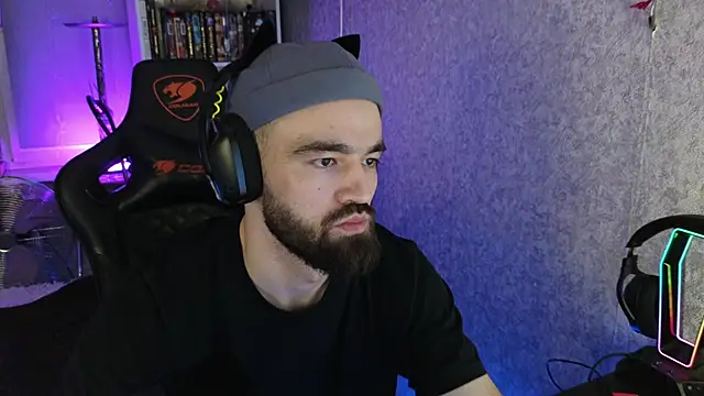 Nik Namee online show from 10.10.25