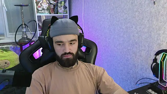 Nik Namee online show from 11.03.25