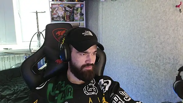 Nik Namee online show from 11.14.25