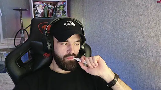 Nik Namee online show from 12.03.25