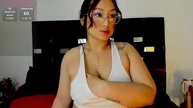 SussySunny  online show from 10.20.25